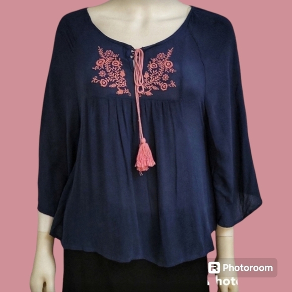 5/$25 RUE 21 Navy Blue Floral Embroidered Dolman Sleeve Flounce Blouse - Picture 1 of 7